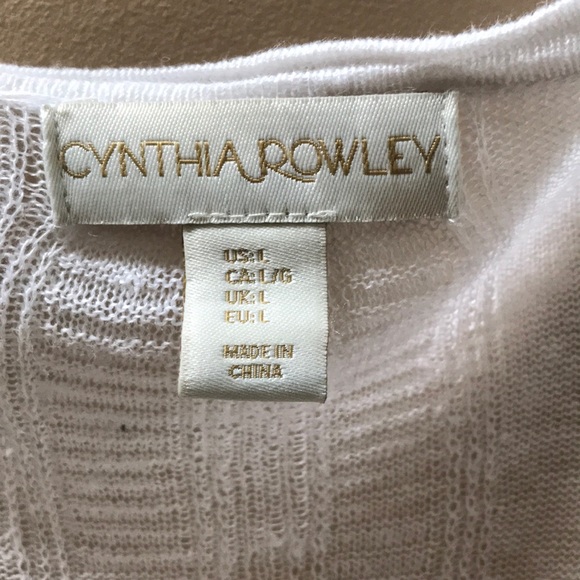 White open sweater - Picture 2 of 3